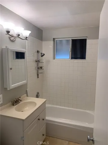 2865 Mendoza Drive, Costa Mesa, California 92626