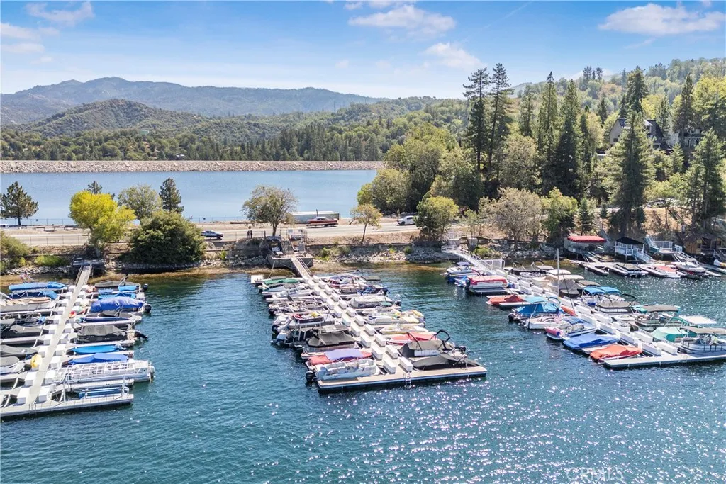 1310 Montreal Drive, Lake Arrowhead, California 92352 home-pic-25