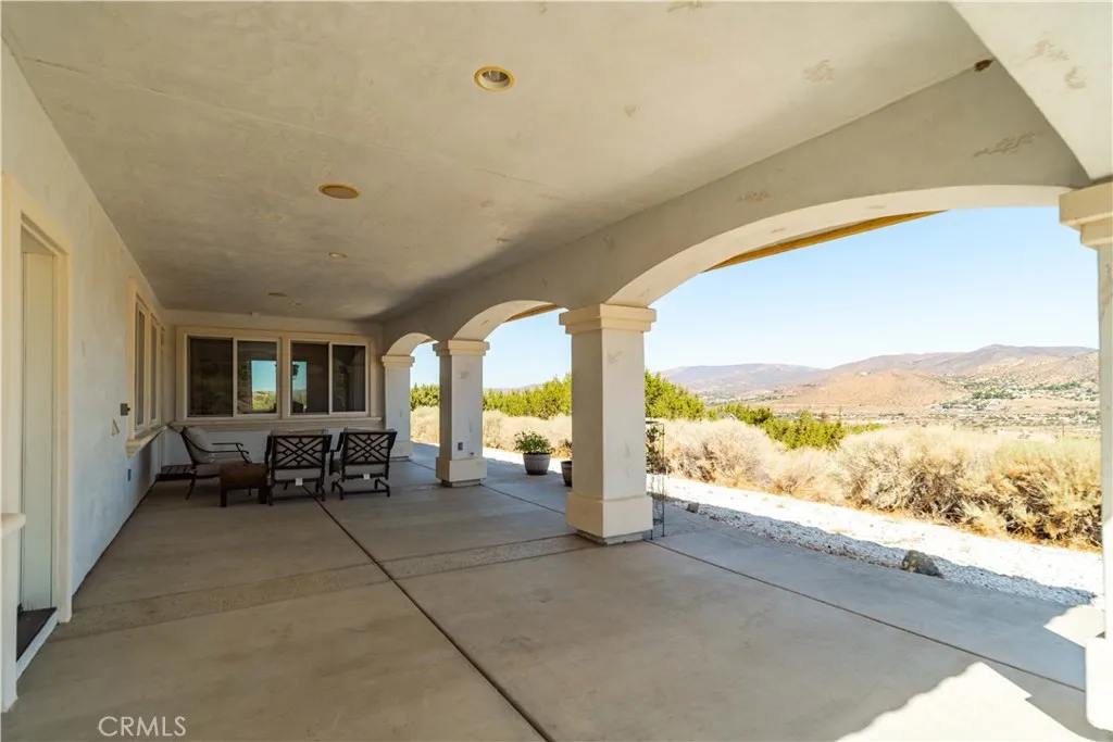 32132 Calle Del Roja, Acton, California 93510 home-pic-46