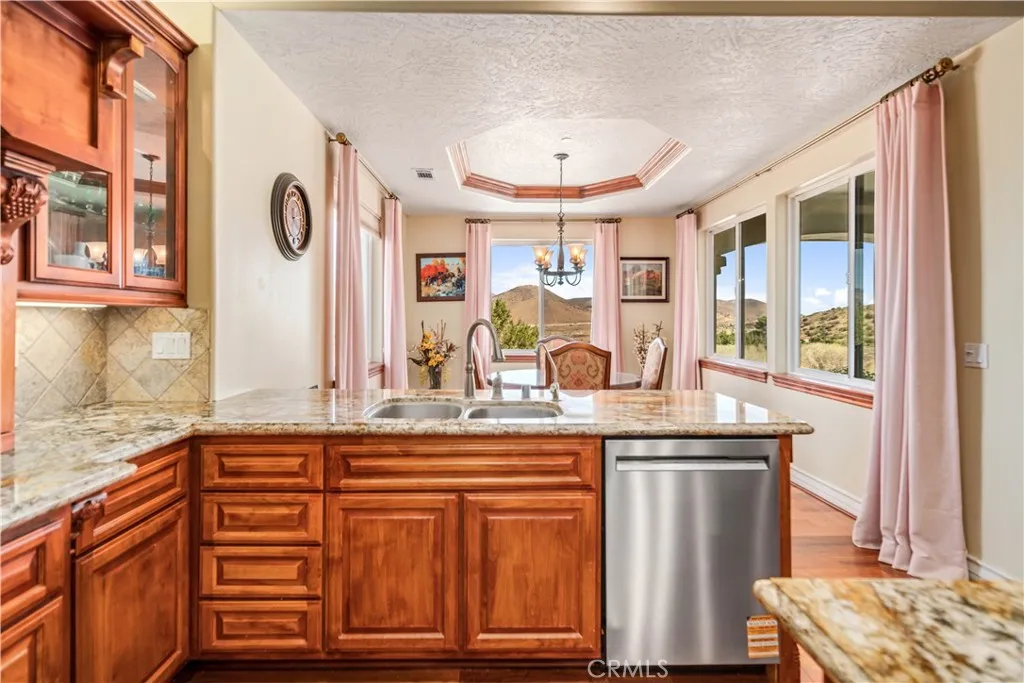 32132 Calle Del Roja, Acton, California 93510 home-pic-19