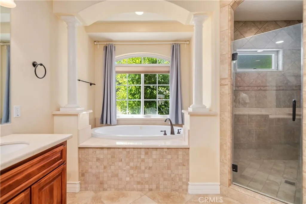 32132 Calle Del Roja, Acton, California 93510 home-pic-28