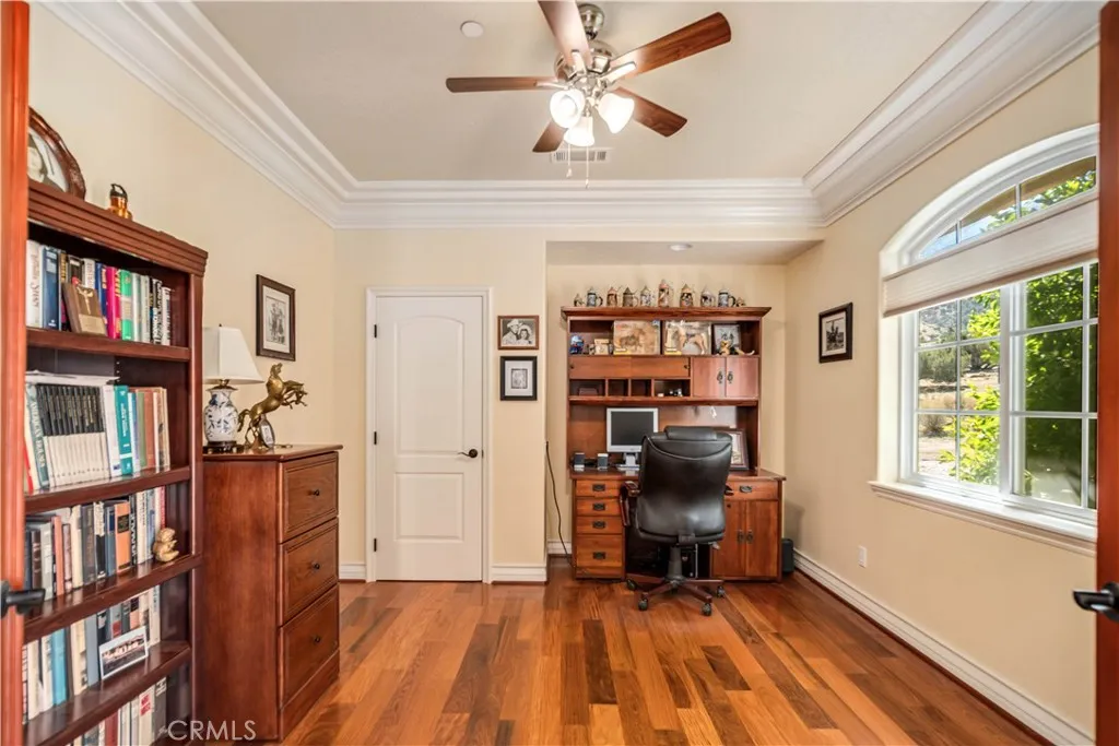 32132 Calle Del Roja, Acton, California 93510 home-pic-10