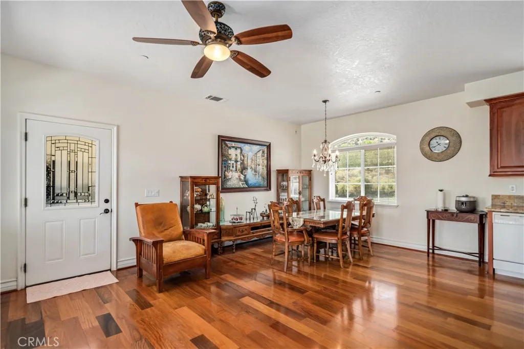 32132 Calle Del Roja, Acton, California 93510 home-pic-48