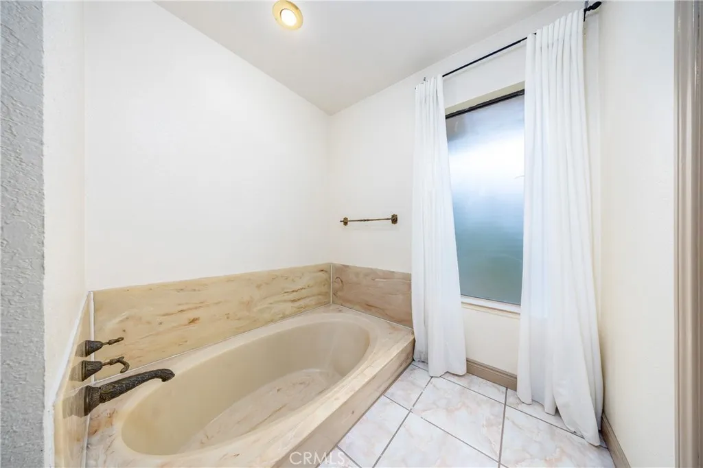 2831 Steeplechase Lane, Diamond Bar, California 91765 home-pic-48