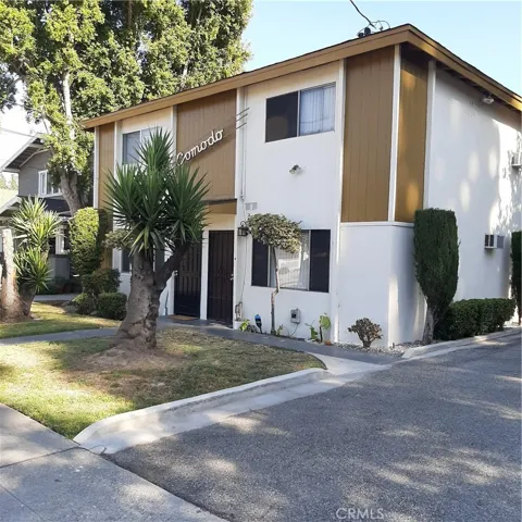 696 Earlham Street 6, Pasadena, California 91101