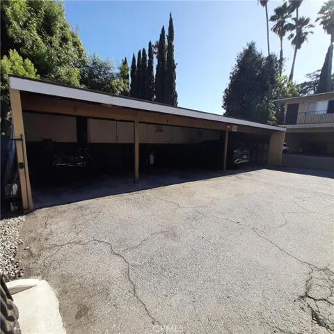 696 Earlham Street 6, Pasadena, California 91101