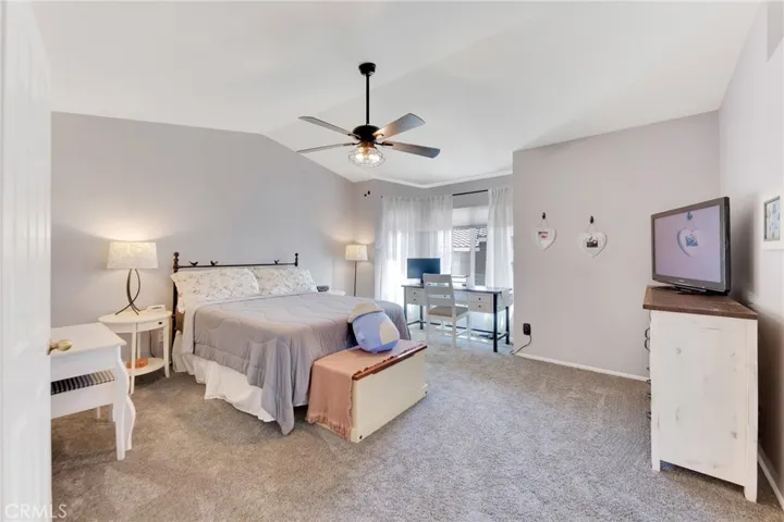 28123 Bobwhite Circle 104, Saugus, California 91350