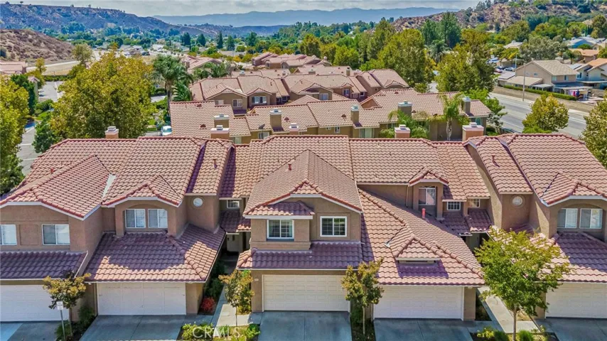 28123 Bobwhite Circle 104, Saugus, California 91350