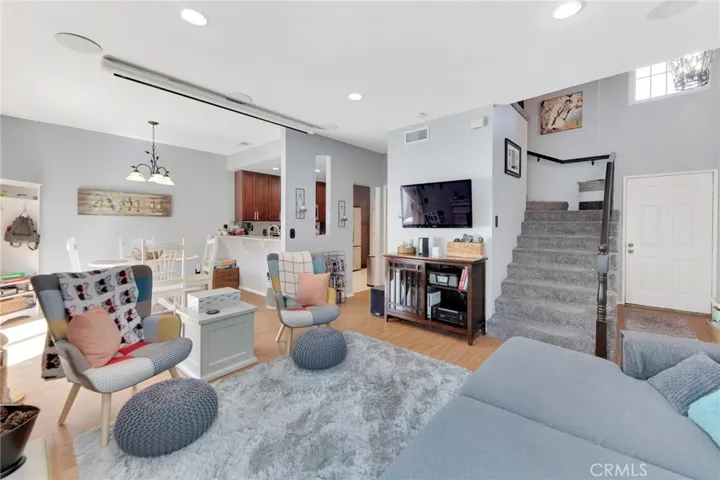 28123 Bobwhite Circle 104, Saugus, California 91350