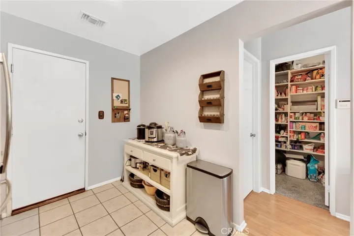 28123 Bobwhite Circle 104, Saugus, California 91350