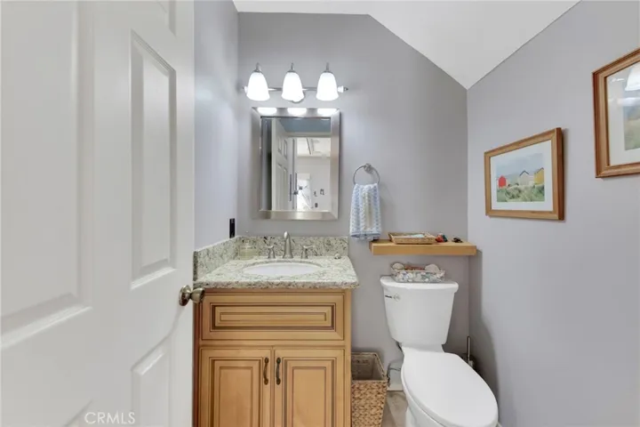 28123 Bobwhite Circle 104, Saugus, California 91350