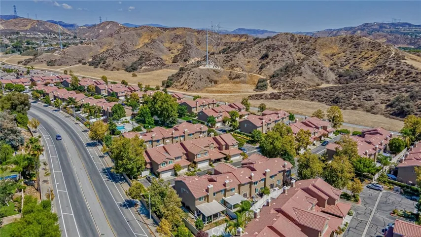 28123 Bobwhite Circle 104, Saugus, California 91350