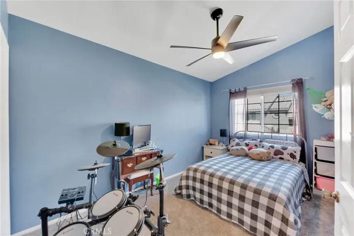 28123 Bobwhite Circle 104, Saugus, California 91350