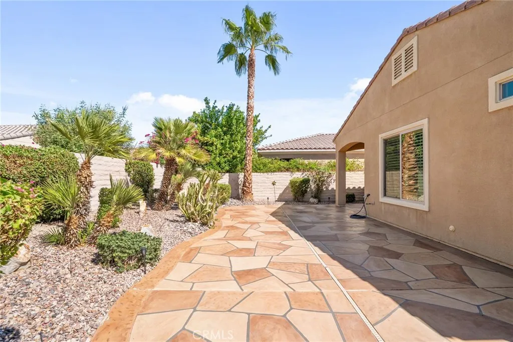 81596 Avenida Bolero, Indio, California 92203 home-pic-26