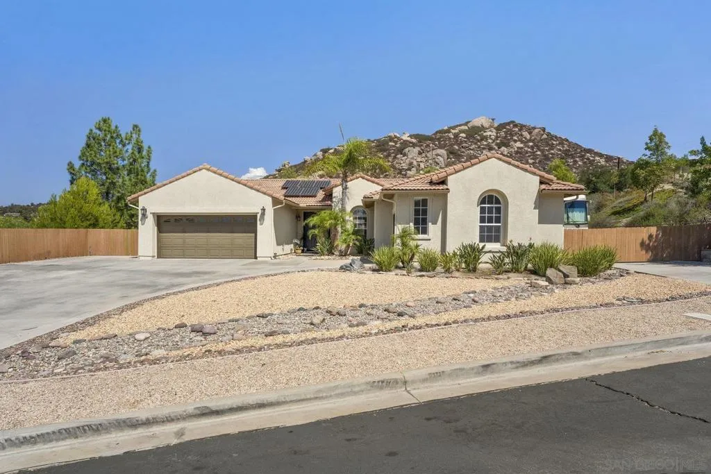 , Ramona, California 92065 home-pic-2