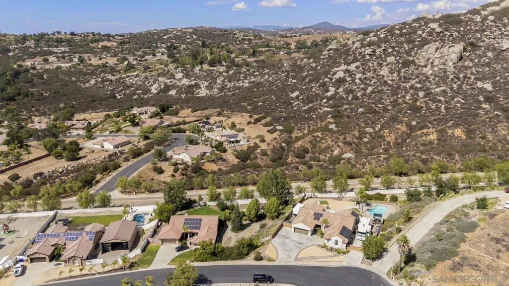 , Ramona, California 92065 home-pic-31