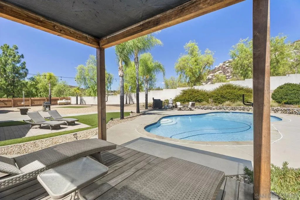 , Ramona, California 92065 home-pic-1
