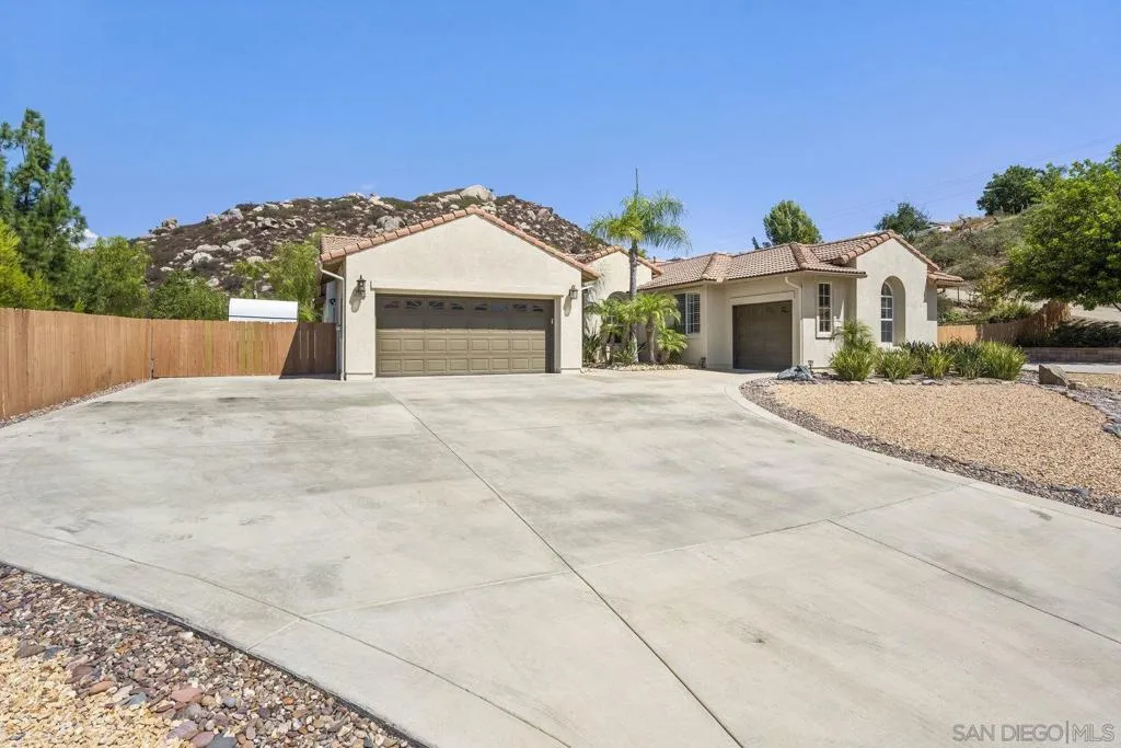, Ramona, California 92065 home-pic-0