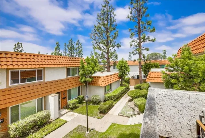 22701 Via Castilla, Lake Forest, California 92630