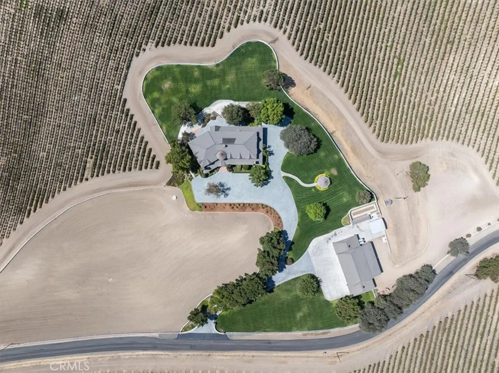 8283 Cross Canyons Road, San Miguel, California 93451 home-pic-73