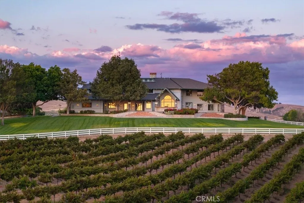 8283 Cross Canyons Road, San Miguel, California 93451 home-pic-52