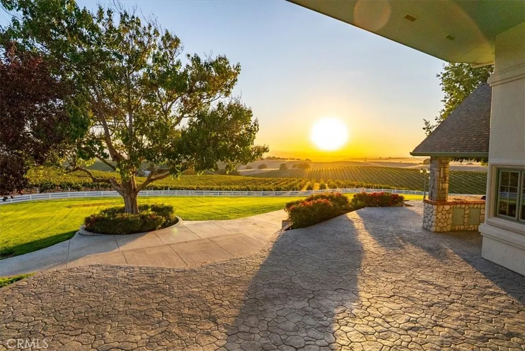 8283 Cross Canyons Road, San Miguel, California 93451 home-pic-55