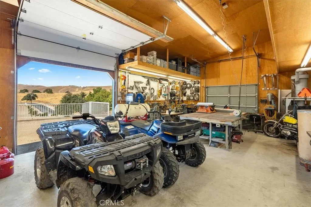 8283 Cross Canyons Road, San Miguel, California 93451 home-pic-59
