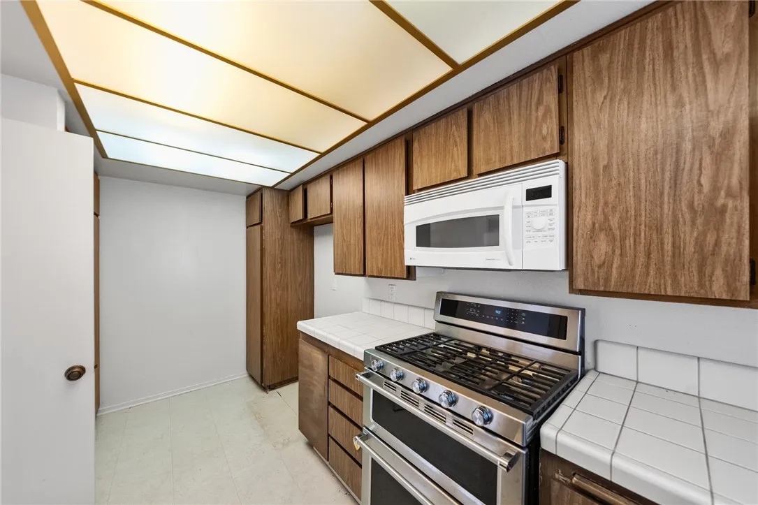 6307 Ridgeglade Ct, Rancho Palos Verdes, California 90275 home-pic-25