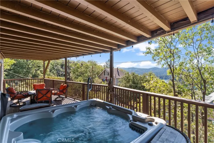Private hot tub on the reinforced lower deck.