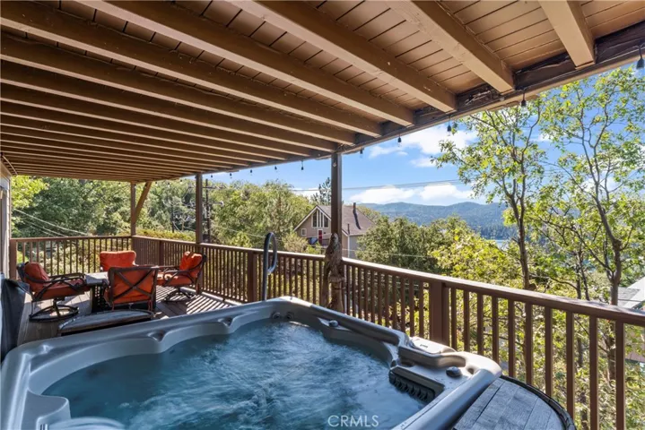 Private hot tub on the reinforced lower deck.