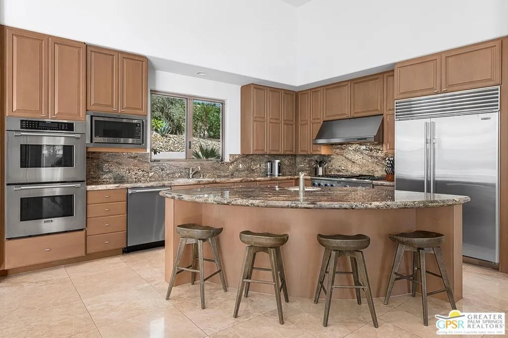 27 Ambassador Circle, Rancho Mirage, California 92270 home-pic-19