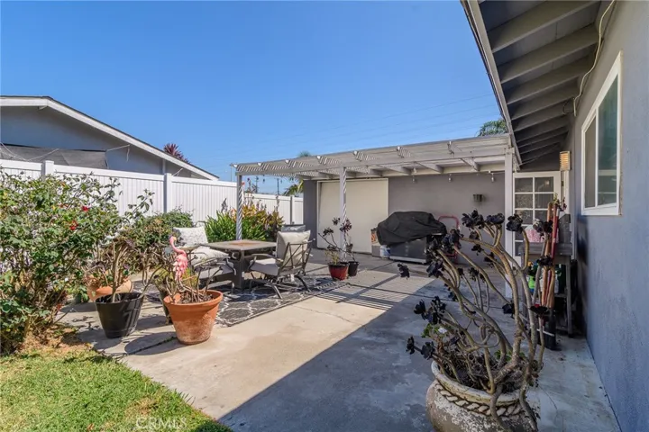 10051 Kukui Drive, Huntington Beach, California 92646