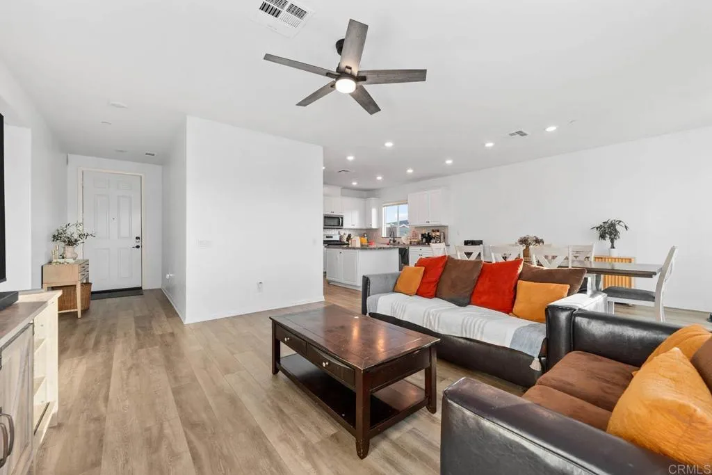 34563 Meadowside Lane, Winchester, California 92596 home-pic-8