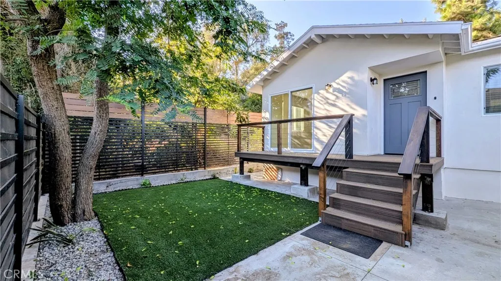 1713 1/2 N Avenue 56, Los Angeles, California 90042, 2 Bedrooms Bedrooms, ,2 BathroomsBathrooms,Residential Lease,For Rent,Avenue 56,WS25218114