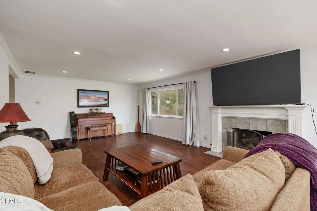 872 Via Arroyo, Ventura, California 93003 home-pic-21
