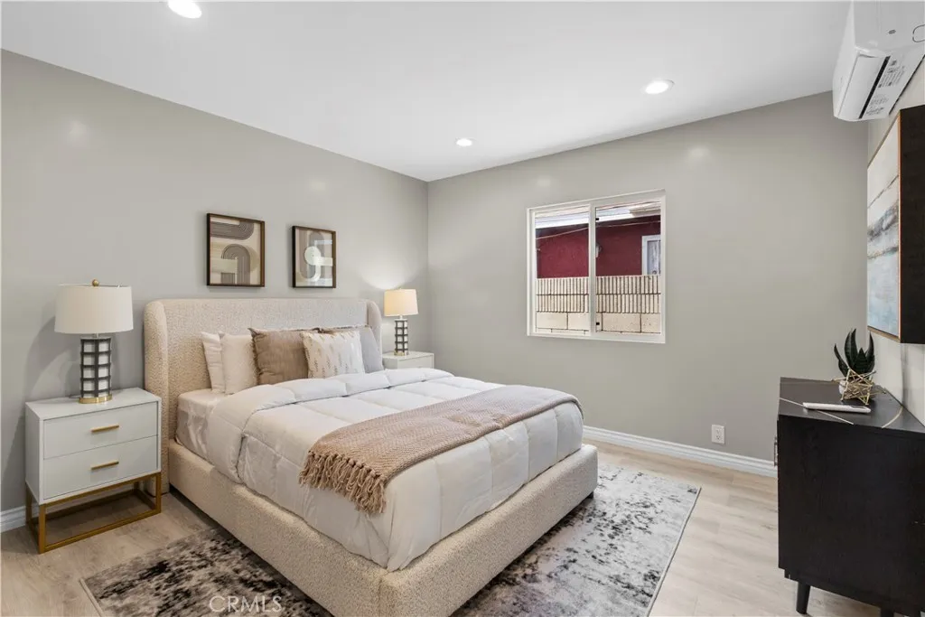 4104 East San Luis, Compton, California 90221 home-pic-10