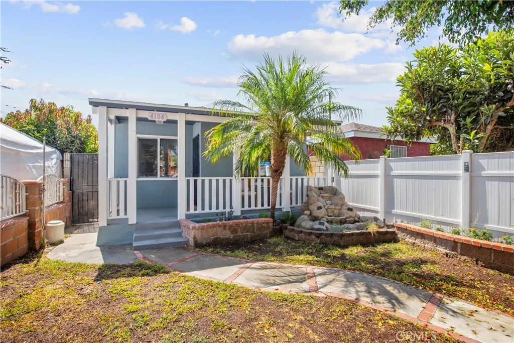 4104 East San Luis, Compton, California 90221 home-pic-18