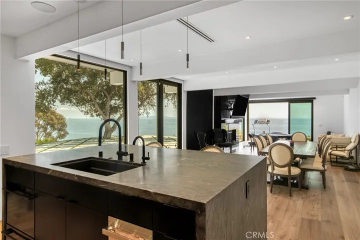 20786 Cool Oak Way, Malibu, California 90265