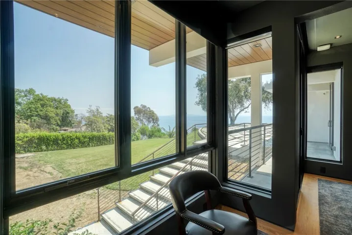 20786 Cool Oak Way, Malibu, California 90265