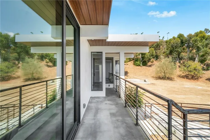 20786 Cool Oak Way, Malibu, California 90265