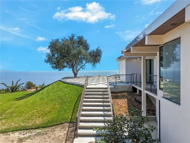 20786 Cool Oak Way, Malibu, California 90265