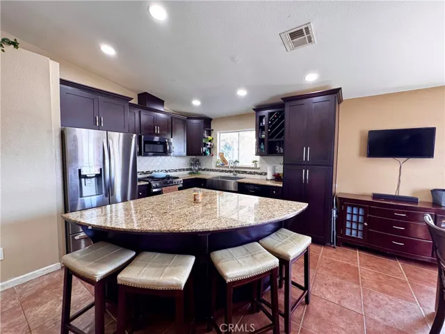 11185 Mesquite Circle, None, California 93202