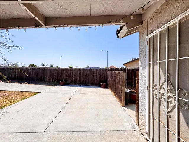 11185 Mesquite Circle, None, California 93202