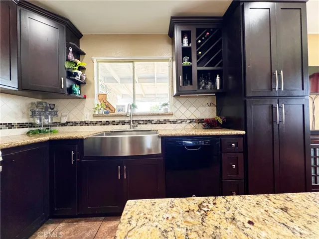11185 Mesquite Circle, None, California 93202