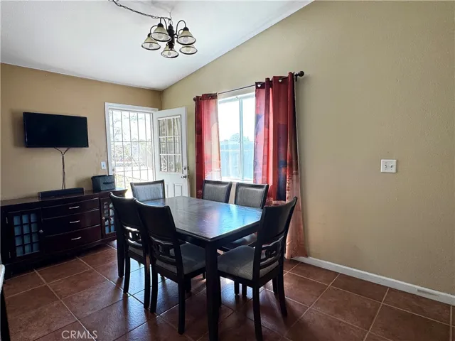 11185 Mesquite Circle, None, California 93202