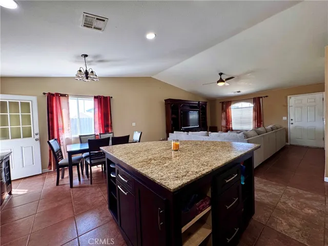 11185 Mesquite Circle, None, California 93202