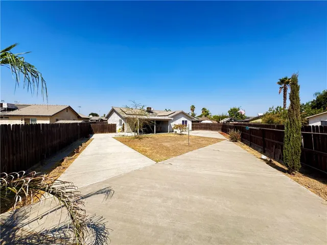 11185 Mesquite Circle, None, California 93202