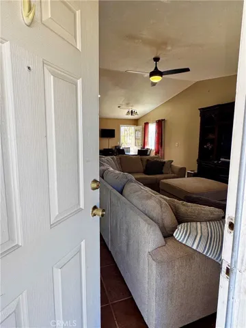 11185 Mesquite Circle, None, California 93202