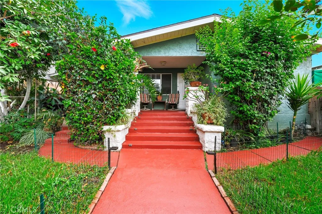 3415 N Figueroa St, Los Angeles, California 90065 home-pic-1