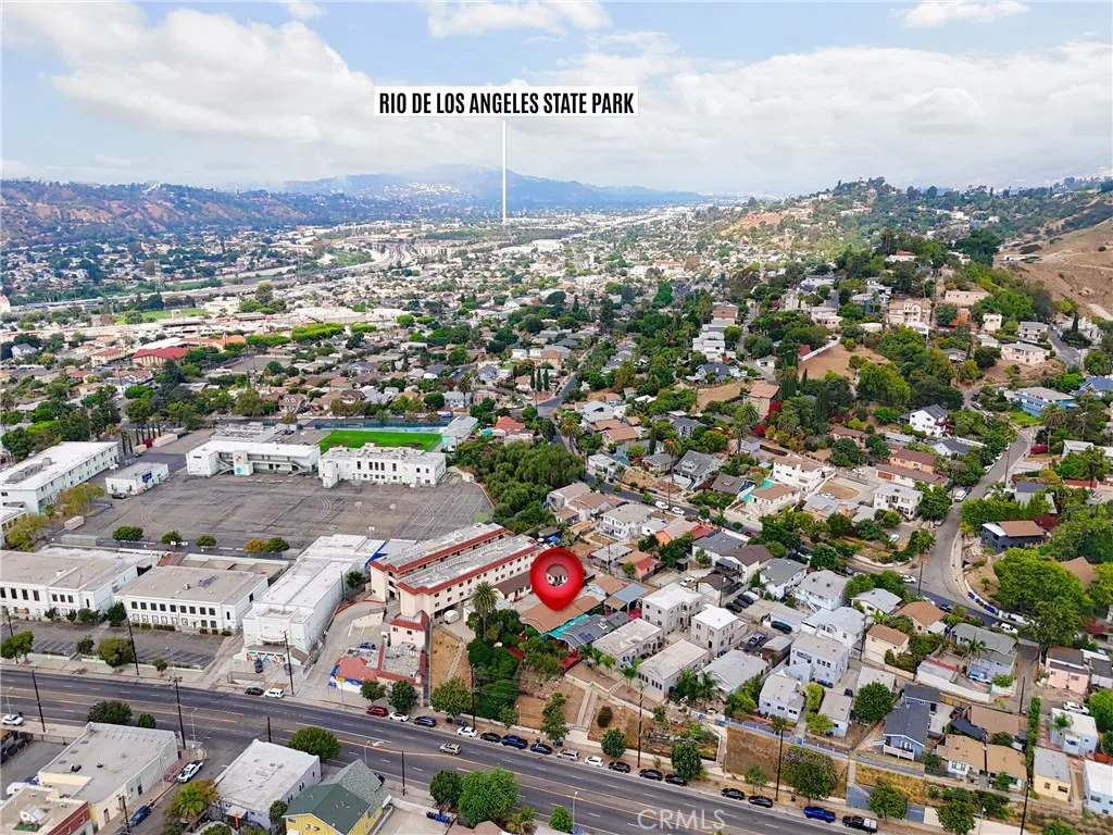 3415 N Figueroa St, Los Angeles, California 90065 home-pic-36